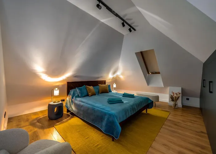 Apartment Stylish Flat With Parking In Budapests Vibrant Area *