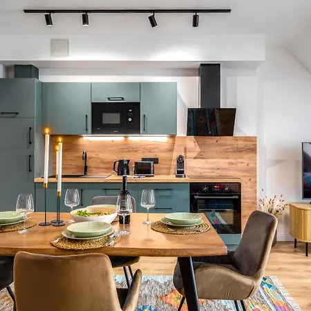 Stylish Flat With Parking In Budapests Vibrant Area *