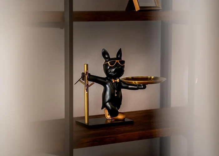 Stylish Flat With Parking In Budapests Vibrant Area *